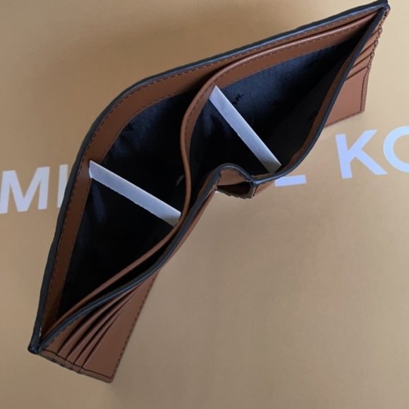 Michael Kors Cooper Billfold Men's Wallet - Picture 11 of 16